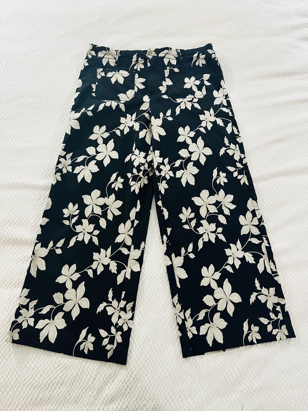 Jules & Leopold Black and White Floral Wide-Leg Pants